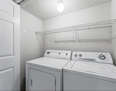 2300 Old Spanish Trail - Photo Thumbnail 18