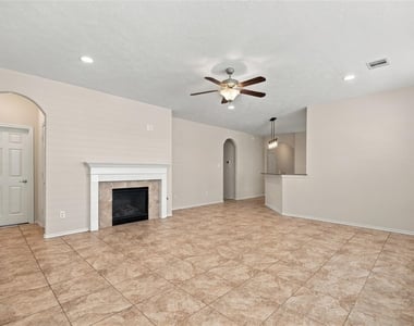 25018 Lakecrest Manor Drive - Photo Thumbnail 13