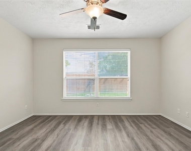 25018 Lakecrest Manor Drive - Photo Thumbnail 24