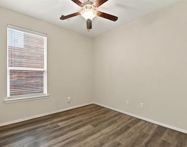 25018 Lakecrest Manor Drive - Photo Thumbnail 42