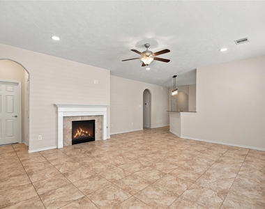 25018 Lakecrest Manor Drive - Photo Thumbnail 14