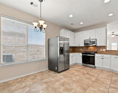 25018 Lakecrest Manor Drive - Photo Thumbnail 23