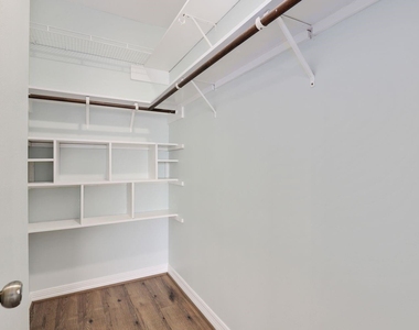 2209 S Braeswood Boulevard - Photo Thumbnail 6