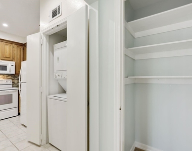 2209 S Braeswood Boulevard - Photo Thumbnail 10