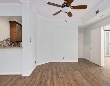 2209 S Braeswood Boulevard - Photo Thumbnail 11
