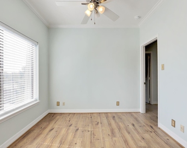 2209 S Braeswood Boulevard - Photo Thumbnail 14