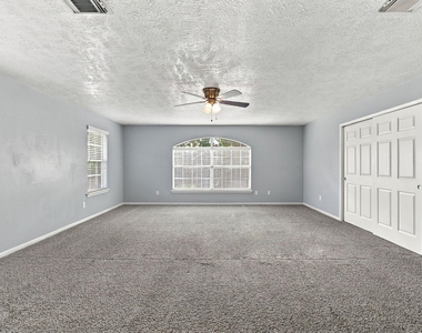 19118 Sprintwood Court - Photo Thumbnail 24