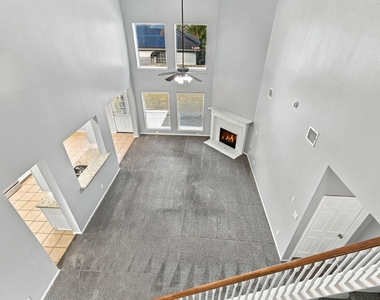 19118 Sprintwood Court - Photo Thumbnail 14