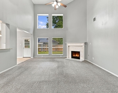 19118 Sprintwood Court - Photo Thumbnail 6