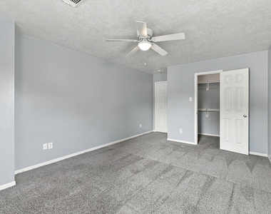 19118 Sprintwood Court - Photo Thumbnail 18