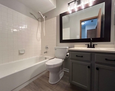 1453 N Chelsea Avenue - Photo Thumbnail 10