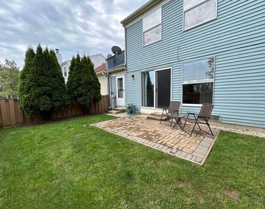 1453 N Chelsea Avenue - Photo Thumbnail 13