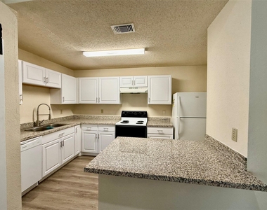 23331 Pebworth Place - Photo Thumbnail 2