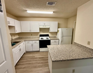23331 Pebworth Place - Photo Thumbnail 1