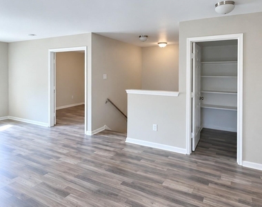 14118 Brunswick Place Drive - Photo Thumbnail 16