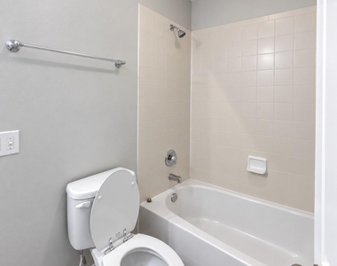 14118 Brunswick Place Drive - Photo Thumbnail 20