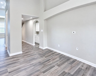 14118 Brunswick Place Drive - Photo Thumbnail 9