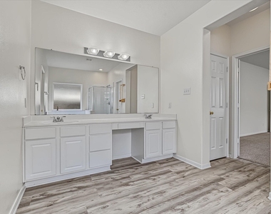 4922 Kale Garden Court - Photo Thumbnail 23