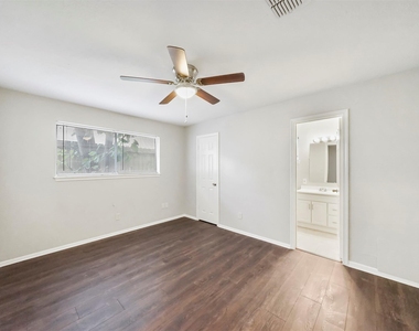13435 Greenbriar Drive - Photo Thumbnail 4
