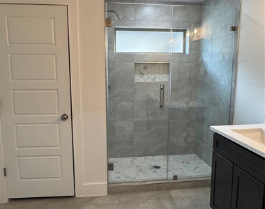 13194 Lake Conroe Bay Road - Photo Thumbnail 3