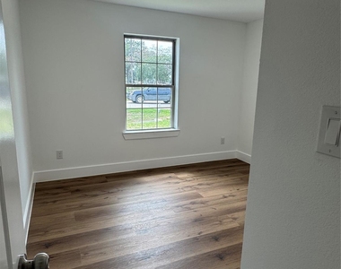 13194 Lake Conroe Bay Road - Photo Thumbnail 12