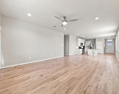 2807 Chancery Summit Court - Photo Thumbnail 4