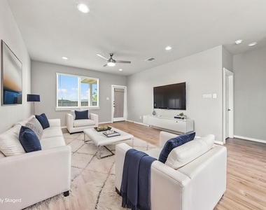 2807 Chancery Summit Court - Photo Thumbnail 3