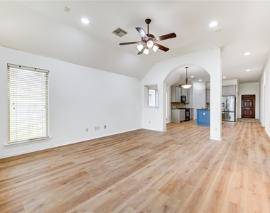 4030 Calaway Oaks Lane - Photo Thumbnail 14