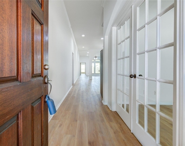 4030 Calaway Oaks Lane - Photo Thumbnail 2