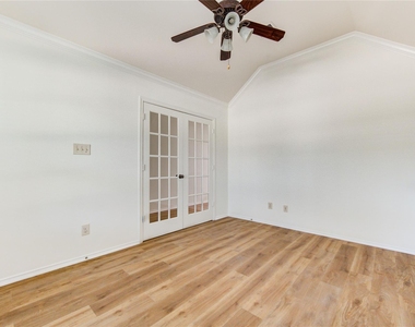 4030 Calaway Oaks Lane - Photo Thumbnail 8