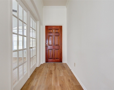 4030 Calaway Oaks Lane - Photo Thumbnail 3