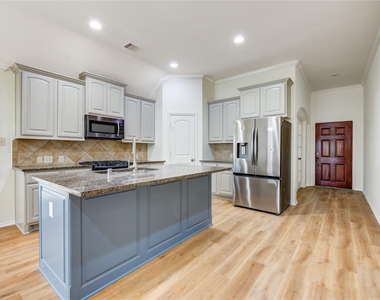 4030 Calaway Oaks Lane - Photo Thumbnail 12