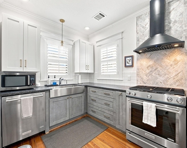 4618 Mcewen Street - Photo Thumbnail 10