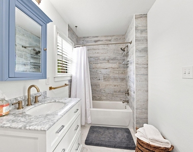 4618 Mcewen Street - Photo Thumbnail 13