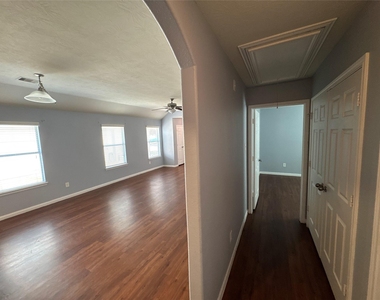 6011 Brenwood Trails Lane - Photo Thumbnail 31