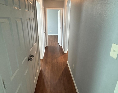 6011 Brenwood Trails Lane - Photo Thumbnail 25
