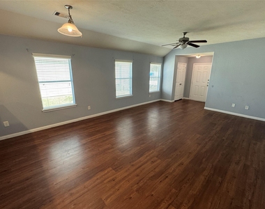 6011 Brenwood Trails Lane - Photo Thumbnail 15