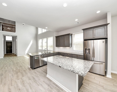 1919 Meadow Trail Drive - Photo Thumbnail 12