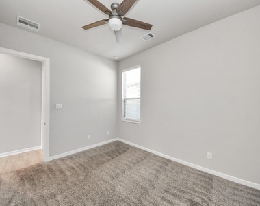 1919 Meadow Trail Drive - Photo Thumbnail 27