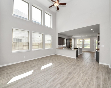 1919 Meadow Trail Drive - Photo Thumbnail 8