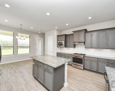 1919 Meadow Trail Drive - Photo Thumbnail 13