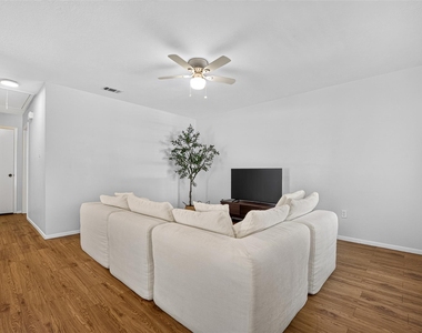 22 N Wavy Oak Circle - Photo Thumbnail 9
