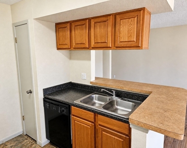 250 El Dorado Boulevard - Photo Thumbnail 5