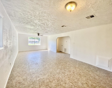 3410 Nodding Pines - Photo Thumbnail 4