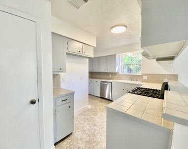 3410 Nodding Pines - Photo Thumbnail 8