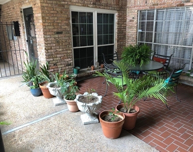 2507 Montrose Boulevard - Photo Thumbnail 2