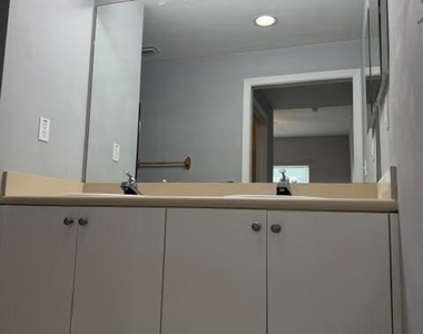 8484 Bernwood Cove Loop - Photo Thumbnail 7