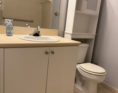 8484 Bernwood Cove Loop - Photo Thumbnail 11