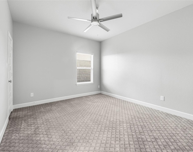 9511 Shaded Tree Drive - Photo Thumbnail 30