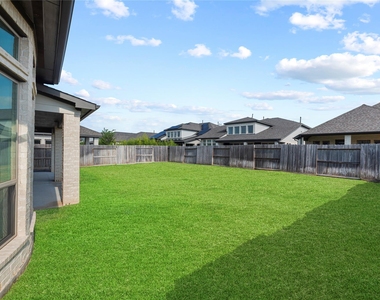 9511 Shaded Tree Drive - Photo Thumbnail 40